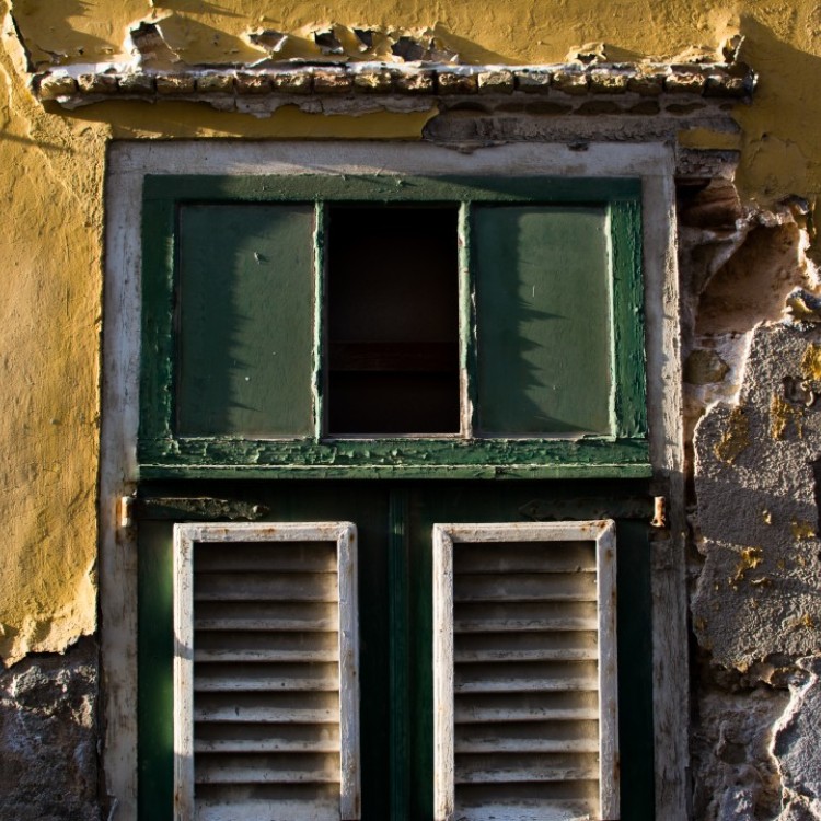 ugly-house-front-with-doors