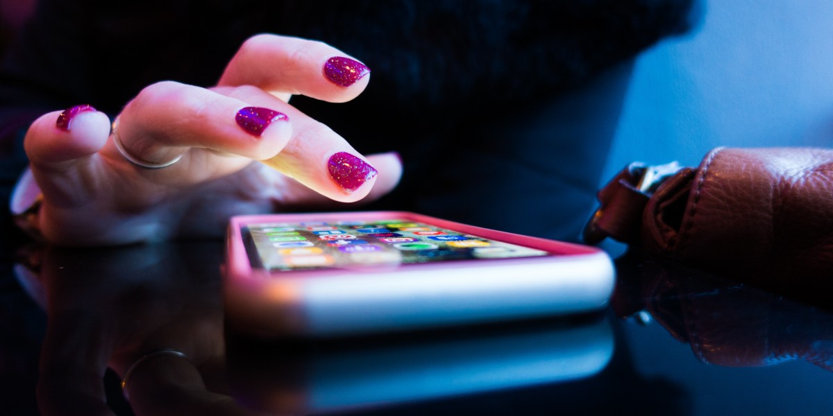 woman-with-phone-web